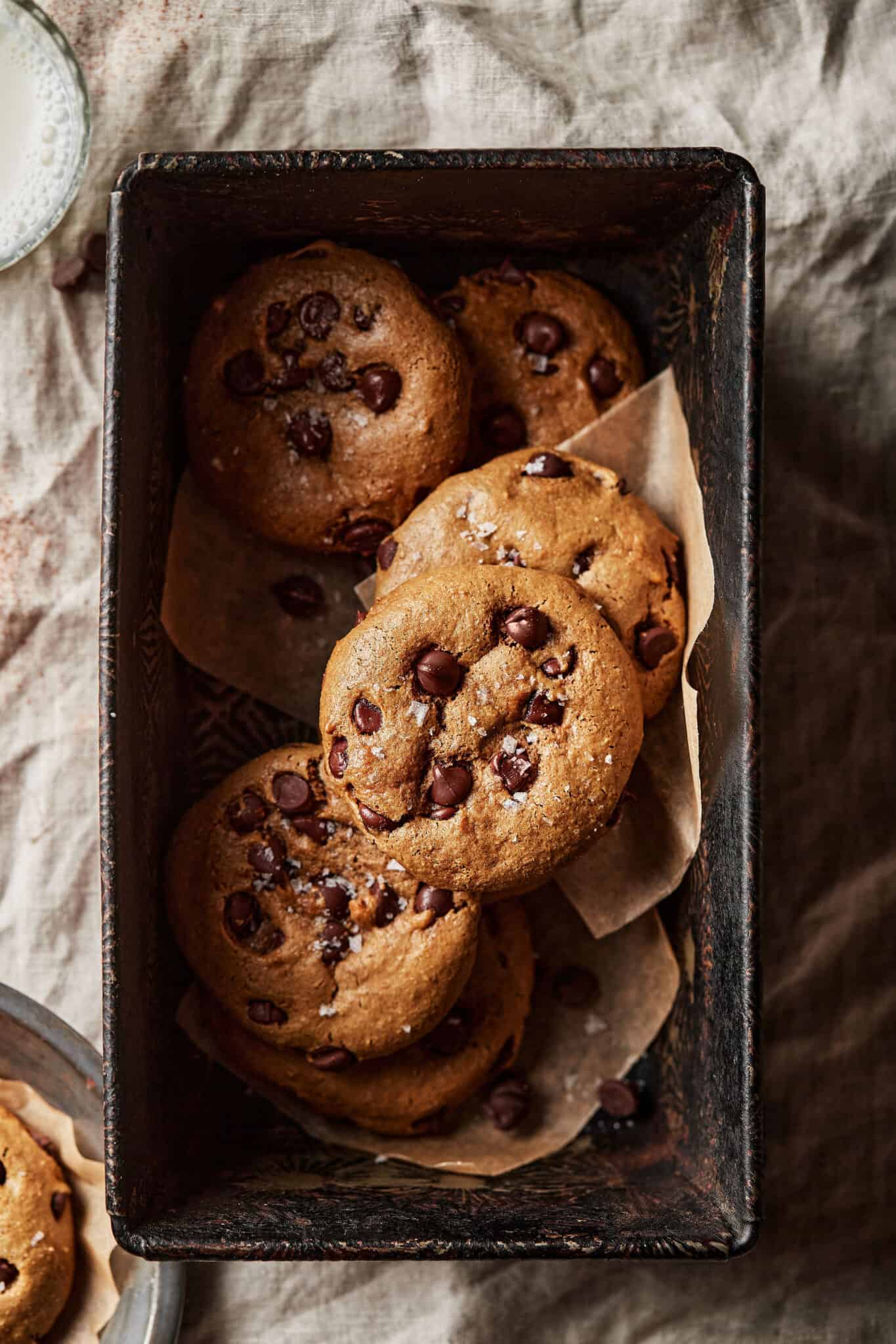 Gingerbread Tahini Chocolate Chip Cookies Kalejunkie