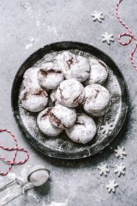Paleo Chocolate Fudge Crinkle Cookies