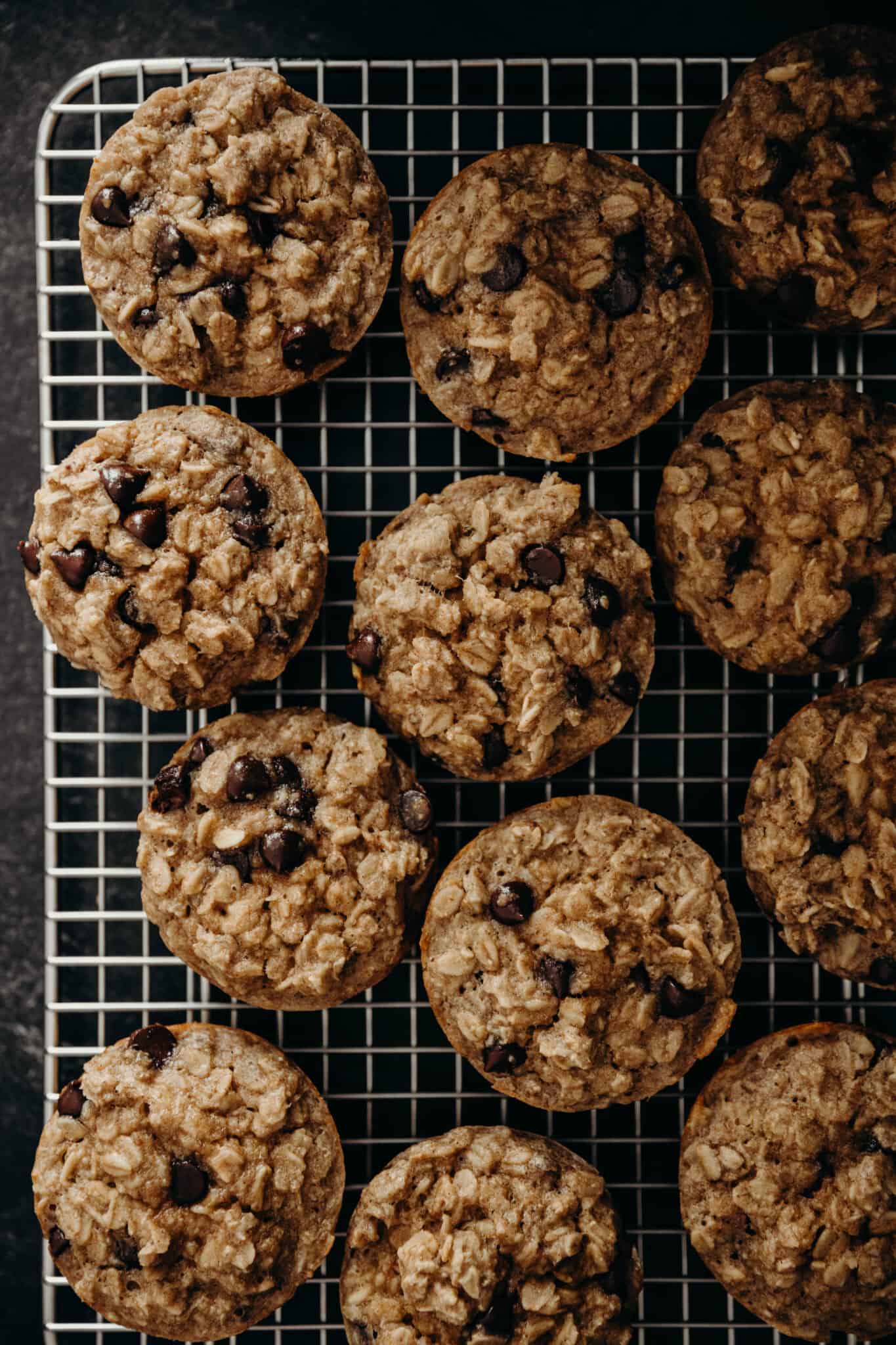 Peanut Butter Chocolate Chip Oatmeal Cups Kalejunkie
