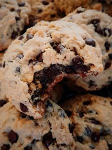 Chewy Oatmeal Chocolate Chip Cookie