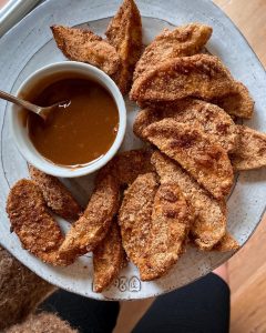 CRUNCHY GRAHAM CRACKER APPLE SLICES