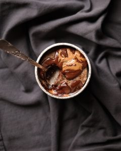 PEANUT BUTTER CUP MUG CAKE