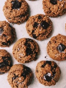 Cashew Chocolate Chip Cookies