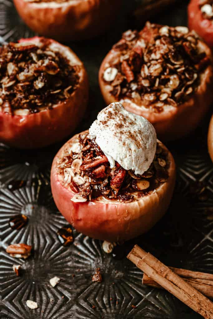 Warm Baked Apples with Streusel Topping | KALEJUNKIE