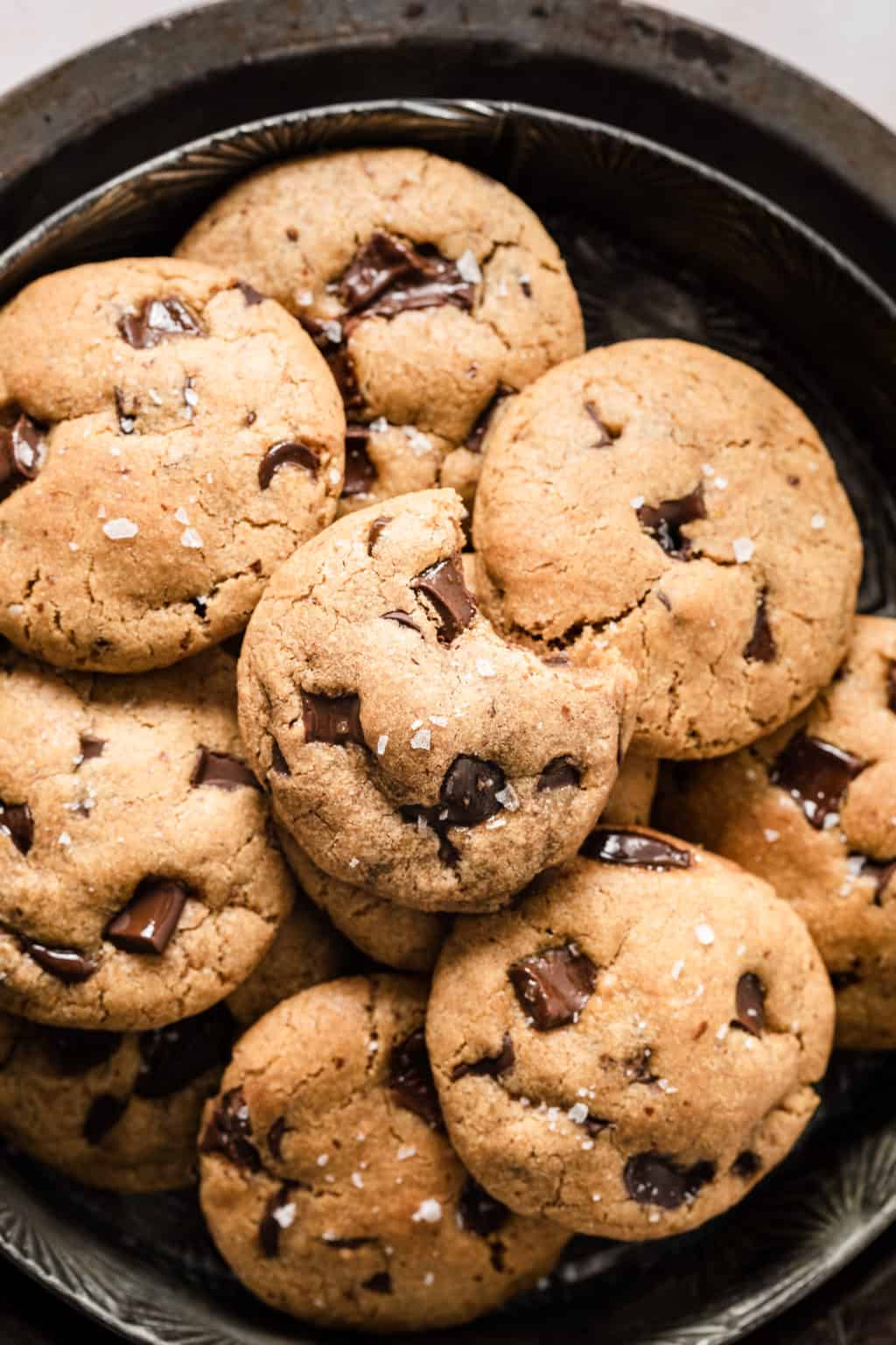 The Best Chewy Chocolate Chip Cookies Kalejunkie