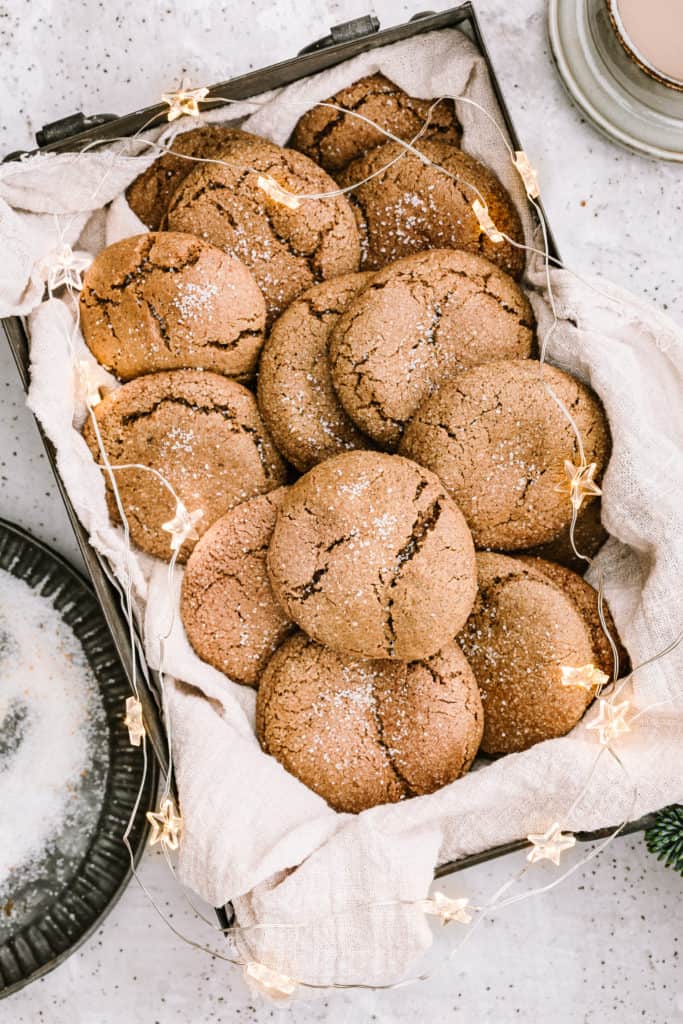 Chewy Gingerbread Molasses Cookies Kalejunkie