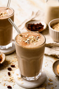 Oatmeal Raisin Cookie Smoothie