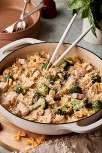 One-Pot 30 Minute Chicken Broccoli Alfredo