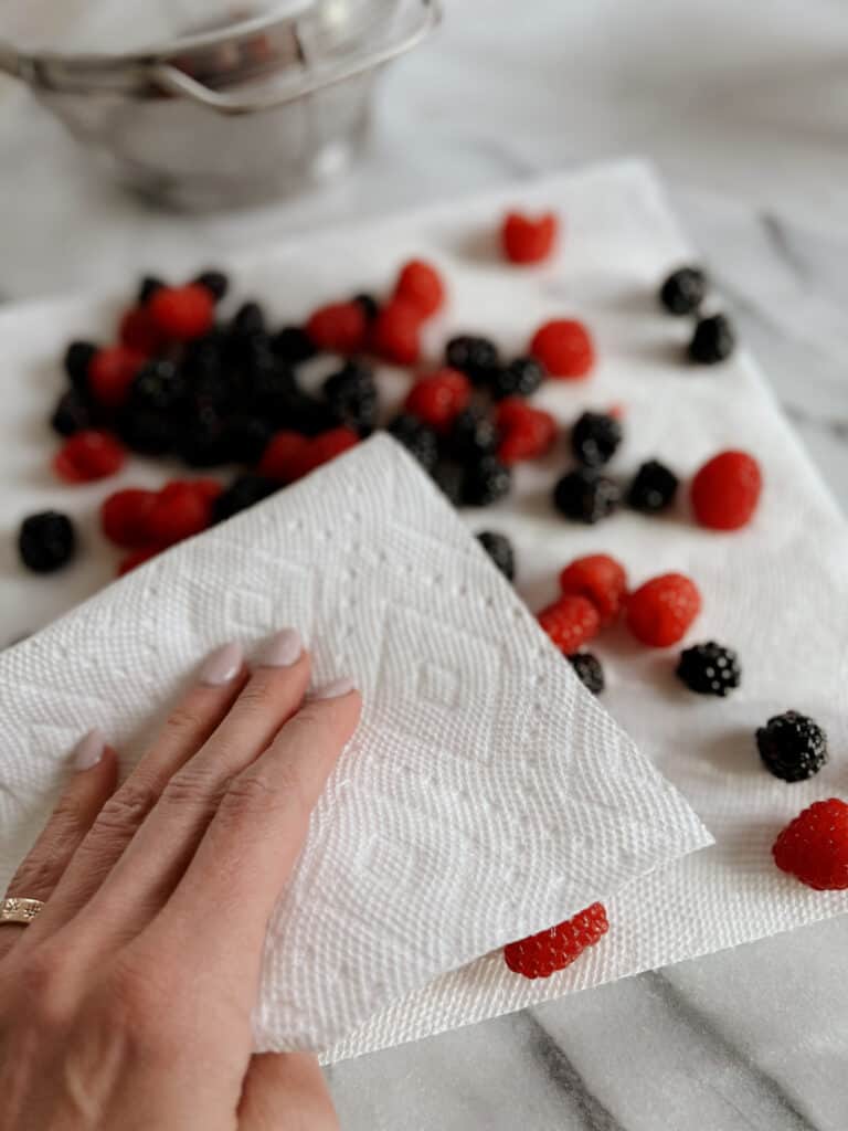 How to Keep Your Berries Fresh For Two Weeks Kalejunkie