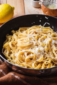 Simple Lemon Garlic Pasta