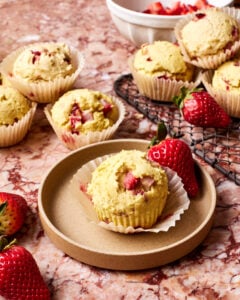Simple Strawberry Muffins