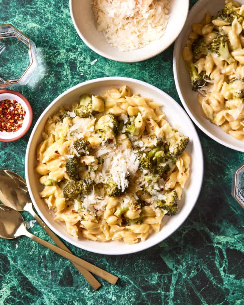 Creamy One Pot Broccoli Pasta Kalejunkie