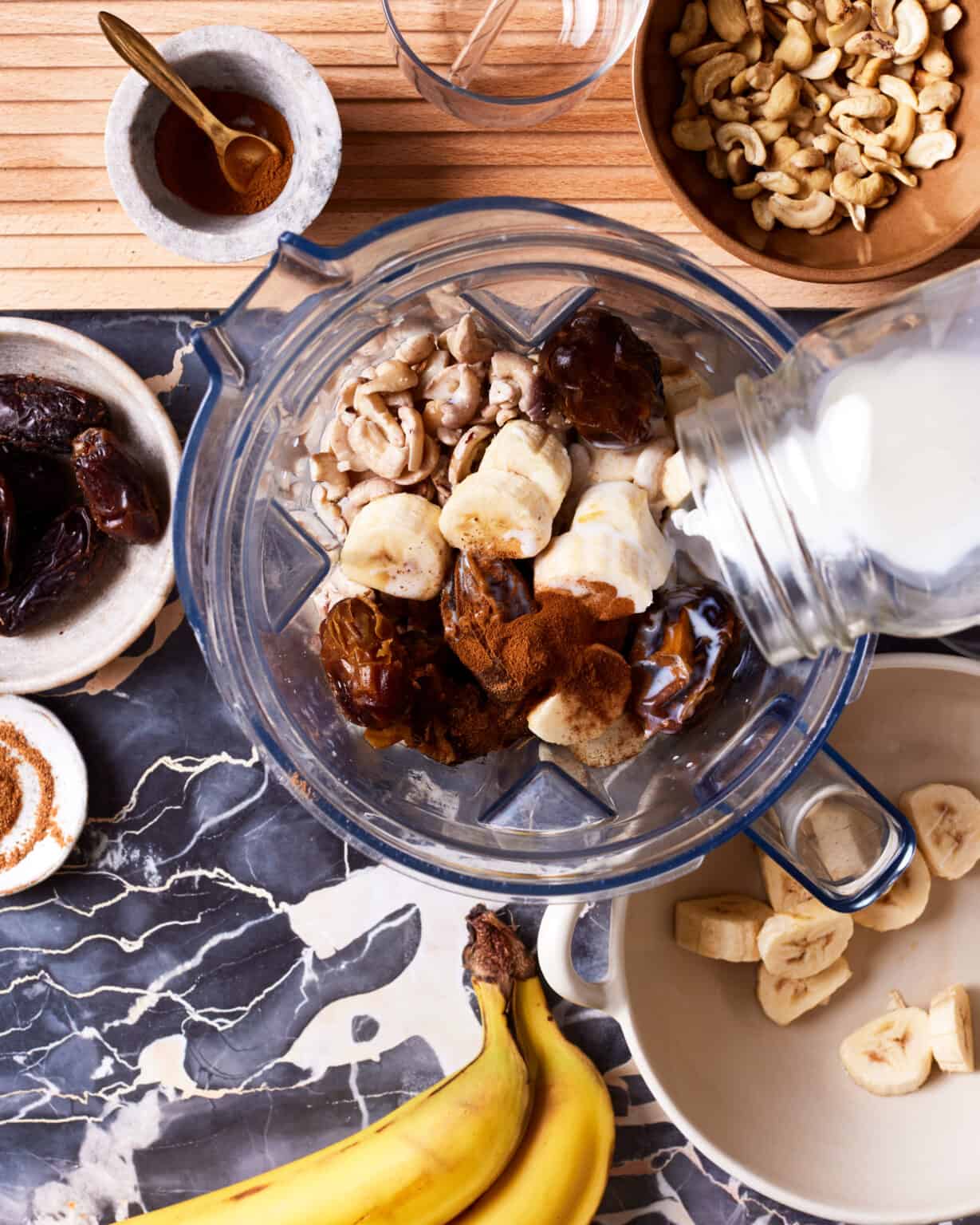 GutHealthy Cashew Date Shake Kalejunkie