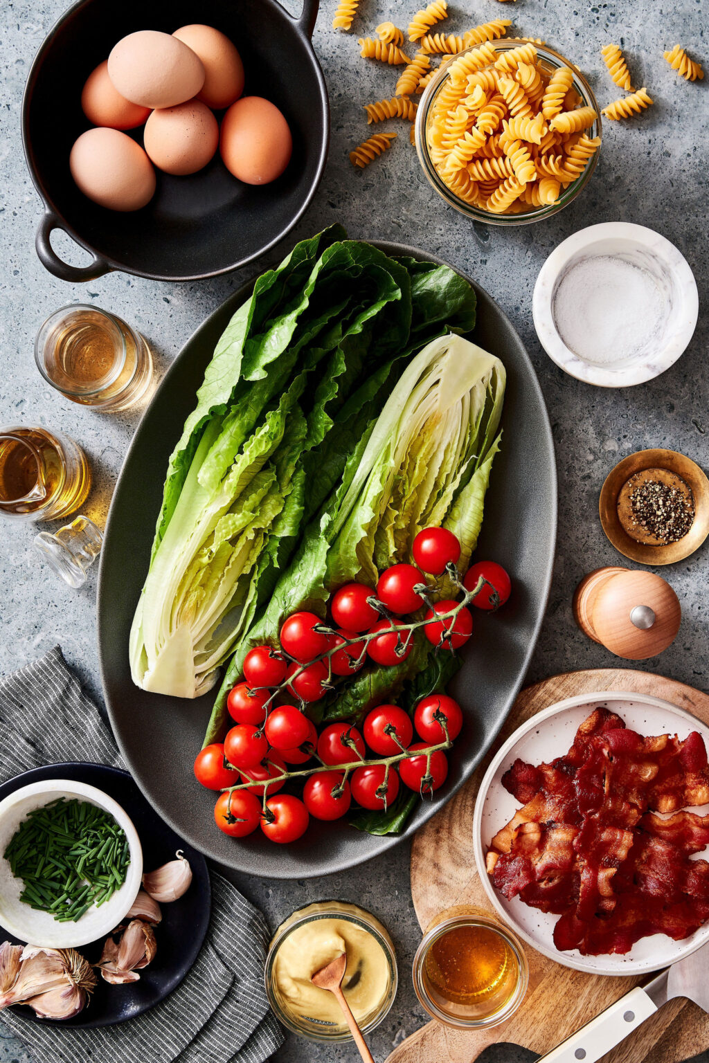 Easy BLTE Pasta Salad with Champagne Vinaigrette Kalejunkie