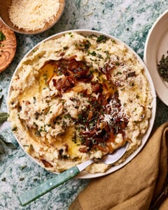 Best Ever Caramelized Onion Mashed Potatoes