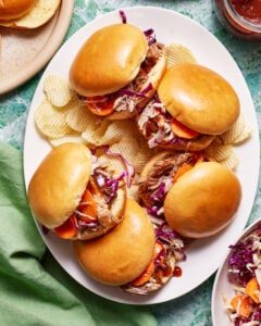 Easy Instant Pot Pulled Pork Sandwiches