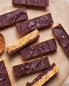 Peanut Butter Granola Crunch Bars