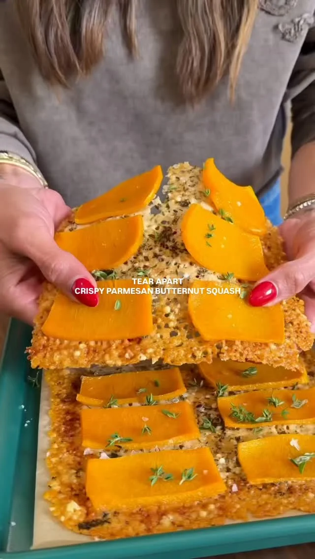 @kalejunkie TEAR APART CRISPY PARMESAN BUTTERNUT SQUASH, and this one has fall vibes written all over it. The parmesan cheese is sprinkled with rosemary and thyme, then roasted in the oven until the cheese gets golden and crispy. You’ve been warned, this is highly addictive (serving size 1 😏) ⁣
⁣
Comment LINKS and I will DM you the link to my @cookanyday glass cookware—they have vented lids to steam veggies and grains in the microwave, and you can use them to store and reheat leftovers and cook food in the oven. They are also plastic-free and non-toxic—a true kitchen staple!!⁣
⁣
Makes 4 servings ⁣
1 butternut squash, skin peeled and cut into thin slices as shown (you can also buy precut squash, just slice into thin pieces)⁣
1 cup Parmesan cheese, grated (more if needed depending on how much squash you have)⁣
2 tsp fresh rosemary, chopped ⁣
2 tsp fresh thyme, chopped⁣
⁣
Preheat oven to 350F. Line a baking sheet with parchment paper and set aside. Peel⁣ butternut squash and slice into thin (1/4” thick) pieces. Lightly steam until pliable but not soggy! Pat the squash dry with a paper towel. Spread Parmesan cheese in an even layer on top of the parchment paper, followed by the rosemary and thyme. Lay the squash pieces on top, then gently press them down. Bake for ~ 15 minutes, until the cheese is crispy and golden. Remove the tray from the oven and let it sit for a few minutes to harden. Tear into pieces and enjoy! #fallrecipes #butternutsquash