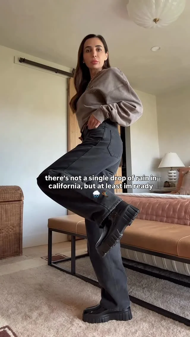 🌧️ Comment ‘BOOTS’ and I will DM you the link! My friend turned me on to these rain boots and ofc I needed 2 pairs—they are the best affordable rain boots I’ve seen yet and so comfy, I had to share! Now I just need some rain so I can wear them outside of the house 🤪