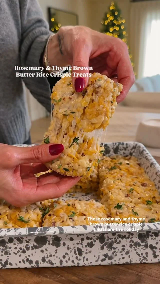 @kalejunkie These ROSEMARY AND THYME BROWN BUTTER RICE KRISPIES from my friend @saturdaytable are the holiday dessert you never knew you needed. Give her a follow! This elevated take on a classic sweet treat will be a major hit at any holiday gathering you’re attending. The rosemary and thyme add a touch of seasonal flavor while the corn flakes and chopped pecan add the perfect crunchy texture—not to mention they’re one of the easiest show-stopping recipes I’ve ever made. You’re only 20 minutes away from leaving your family and friend’s jaws on the floor!⁣
⁣
Makes 12 servings⁣
1 cup salted butter- melted and browned⁣
4 sprigs thyme and spare leaves for garnish⁣
2 sprigs rosemary⁣
2 10-oz bags mini marshmallows⁣
4 cups rice crispies cereal⁣
4 cups corn flakes cereal⁣
1 cup pecans, chopped⁣
Flaky salt for garnish⁣
⁣
Start by melting your butter in a large pot over medium-low heat. Once butter has melted, add in the rosemary and thyme and stir consistently until it begins to foam and the milk solids brown (about 4-5 minutes, but don’t let it burn). Once butter is browned, remove the herbs and add in marshmallows. You will need to stir until marshmallows have completely melted, then turn off the heat and add in both cereals and nuts. Stir until all ingredients are evenly distributed. ⁣Transfer your mixture to a lightly greased 9x9 baking dish, and press into an even layer. Garnish with more thyme leaves and flaky sea salt. Then slice these delicious squares and ENJOY!