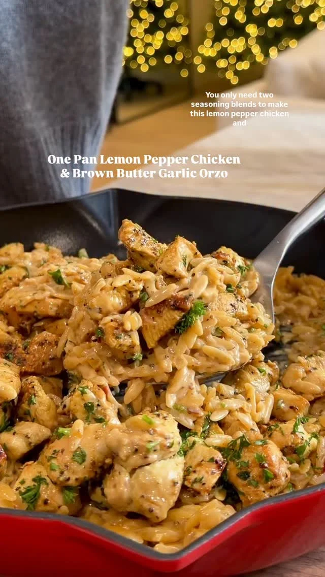 @kalejunkie This Lemon Pepper Chicken & Brown Butter Garlic Orzo is an easy one pan dinner packed with flavor thanks to @mccormickspice Gourmet Spice Blends Brown Butter & Garlic and Zesty Lemon Pepper Seasoning Blend. Big bottle McCormick’s Gourmet Blends are brand new at Costco and a perfect addition to elevate any recipe! They save time on meal prep (in this case, no need to use a million spices to flavor the chicken and no need to spend time browning the butter) and are great for chicken, fish, pasta, veggies and really any meal you want to make! Grab them at your nearest Costco. #McCormickSpicePartner⁣
⁣
Makes 6 servings ⁣
1 lb boneless, skinless chicken breast, cubed⁣
1/4 cup McCormicks Zesty Lemon Pepper Seasoning Blend ⁣
2 tb olive oil⁣
1 small yellow onion, finely diced⁣
1 cup orzo⁣
1 cup chicken broth⁣
1 cup heavy cream or coconut milk (what I used)⁣
1/4 cup McCormicks Brown Butter & Garlic Seasoning Blend⁣
1/4 cup parsley, chopped, for garnish⁣
⁣
Cut chicken into cubes and toss to coat well with McCormicks Zesty Lemon Pepper Seasoning Blend. Add olive oil to a large skillet over medium heat. Once hot, add the chicken. Cook through, about 7-8 minutes, then remove chicken from the pan. Add the onion and sauté, scraping up bits from the pan. Add the orzo, chicken broth, heavy cream/coconut milk and McCormick’s Brown Butter & Garlic Seasoning blend. Mix to incorporate well. Bring to a gentle simmer, then reduce heat to low and let cook for 12-15 minutes or until the orzo is cooked through. Be sure to stir as needed to make sure that the orzo does not stick to the bottom of the pan. Once cooked, add chicken back to the pan, add parsley to garnish and enjoy! ⁣