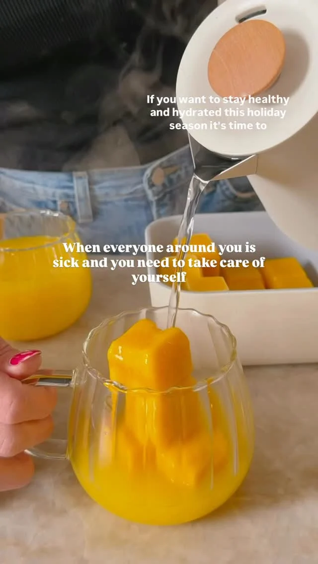 Follow @kalejunkie for easy recipes and fun ideas like these frozen hydrating immunity cubes! These are perfect to keep your immune system strong when everyone seems to be sick! Keep them in your freezer all the time! #kalejunkie #immunitycubes