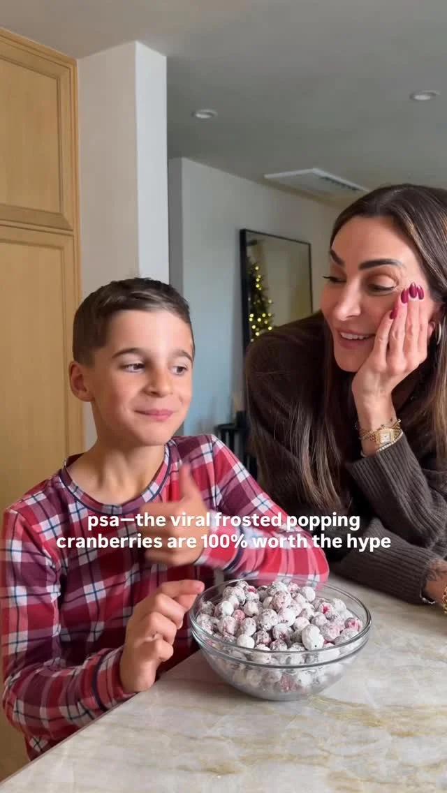 @kalejunkie the VIRAL FROSTED POPPING CRANBERRIES are 100% worth the hype and I don’t say that lightly. I saw this trend all over and was kinda skeptical—but let me tell you, MAKE THEM. The cranberries are lightly sweet, a little tangy and crunchy from going into the oven at the end. Hunter and I couldn’t stop eating them!⁣
⁣
Comment LINK and I will DM you everything I’m using to make them!⁣
⁣
Save this post, share with friends and FOLLOW @kalejunkie for more!⁣
⁣
1 12 oz bag cranberries, rinsed well⁣
1 cup orange juice ⁣
1 can lemon lime @drinkolipop (or 7up)⁣
2 cups powdered sugar⁣
⁣
In a large bowl, add your rinsed cranberries. Add orange juice and lemon lime soda. Cover and refrigerate overnight. The next day, pour out the liquid. Add the powdered sugar to the bowl. Cover again and shake very well until all of the cranberries are coated. Preheat oven to 250F. Spread the cranberries in a single layer on a baking sheet. Bake for 5 to 7 minutes, until the cranberries are dry. Eat and enjoy!⁣
#viral #viralrecipes #poppingcranberries #frostedcranberries⁣