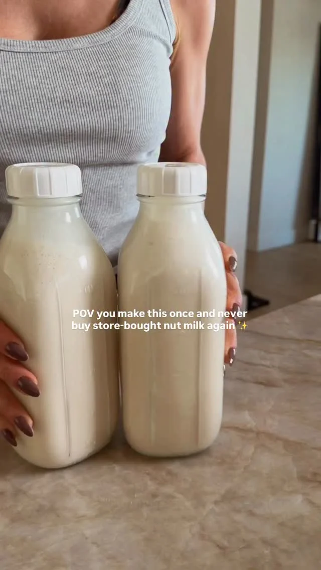 @kalejunkie 🥛 NO-STRAIN SALTED MAPLE CASHEW MILK, and once you make this, you will never buy store bought nut milks again. When you use cashews, there is no need to strain the milk. It’s also so much cheaper to make yourself, it’s healthier (no gums and fillers), more nutritious (most brands skimp on the nuts!), and it is thicker, creamier and way more delicious than anything you can buy. HANDS DOWN, I PROMISE 🙋🏻‍♀️! I have so many different flavors on the blog and more coming too! ⁣
⁣
Save this post and FOLLOW me @kalejunkie for more easy, delicious recipes! ⁣
⁣
Recipe makes 2 liters⁣
1.5 cups raw cashews⁣
1/3 cup maple syrup⁣
2 tsp vanilla extract⁣
1 tsp sea salt⁣
6 cups cold water⁣
⁣
Add all of the ingredients to a high speed blender and blend for 2 minutes until the liquid is completely smooth (no chunks of cashews). Transfer to jars, cover and store in the refrigerator for up to one week. #moneysavingrecipes #budgeting #moneysavingtips