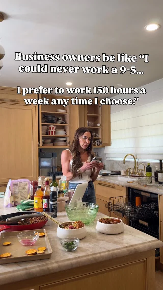 Oh the irony of it, but I wouldn’t have it any other way! 🙅🏻‍♀️ #entrepreneurship #contentcreator