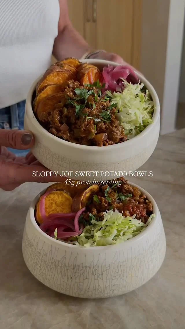 @kalejunkie ✨ SLOPPY JOE SWEET POTATO BOWLS with 45g protein/serving. This is another quick and very delicious KJ dinner that you can make in T-25 minutes (promise!!). This one has all the vibes of sloppy joe’s from childhood, but just a bit elevated; made with better ingredients and served with roasted sweet potatoes, cabbage salad, and pickled onions, to make it a super satisfying, protein and fiber rich meal. It is SO GOOD!⁣
⁣
Follow me @kalejunkie if you want more dinners that make your life easier!!⁣
⁣
Makes 4 servings⁣
2 sweet potatoes, sliced into 1/4” rounds⁣
1 tb avocado oil⁣
3 cloves garlic, mashed⁣
1 small red onion, finely diced⁣
1 green bell pepper, seeds removed and finely chopped⁣
1 lb lean ground beef⁣
2 tb low sodium soy sauce (or 1 tb Worcestershire sauce)⁣
1/2 cup ketchup of choice⁣
3 tb tomato paste⁣
1 tsp yellow mustard⁣
1 tsp chili powder⁣
1 tsp kosher salt⁣
1 tsp ground black pepper⁣
⁣
Quick cabbage⁣
1/2 head green cabbage⁣
2 tb red wine vinegar⁣
2 tb avocado oil⁣
1/2 tsp kosher salt⁣
⁣
Serve with: pickled onions or dill pickle slices⁣
⁣
Preheat oven to 425F. Spray a baking sheet with oil of choice. Spread sweet potato slices on top. Spray the tops lightly with oil and sprinkle with salt and pepper. Bake for 15-16 minutes, flipping once at the half way point. Remove from the oven once tender, but still firm. Next, add the avocado oil to a large skillet over medium heat. Once the oil is hot, add the garlic, and stir for a minute or so until fragrant, then add the onion and bell pepper and saute for 3-4 minutes until the veggies soften. Add the beef to the pan and mash into small pieces, cooking it through. Add the soy sauce, ketchup, tomato paste, chili powder, salt and pepper. Stir to combine. Taste and adjust seasonings as needed - for more saucy vibes, add a bit more ketchup/tomato paste. Make the quick cabbage salad. Shred the cabbage finely/chop finely. Add to a bowl, toss with vinegar, oil and salt. Assemble your bowls with the cabbage on the bottom, sweet potato slices, sloppy joes mixture and pickled onions. ENJOY!