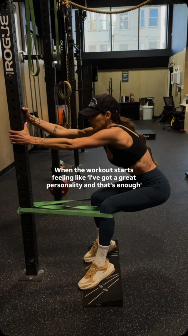 That first workout back after a vacation and lots of indulging is always like this 😜 Do it anyway. That’s the difference between those that quit and those that make their goals happen. Keep going, even when it’s hard👏🏼

IB: @oyinda_fitness