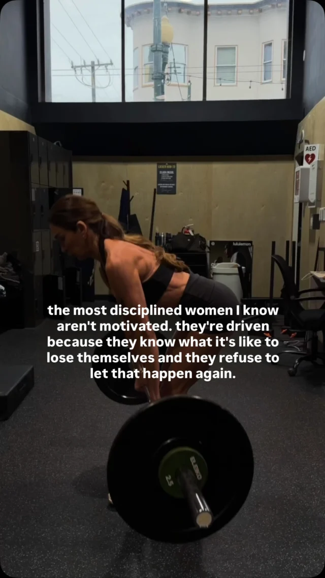 Let’s go mamas!! Time to take care of ourselves and become the best version of ourselves 💪🏼 #momlife #selfcare #fitnessreels