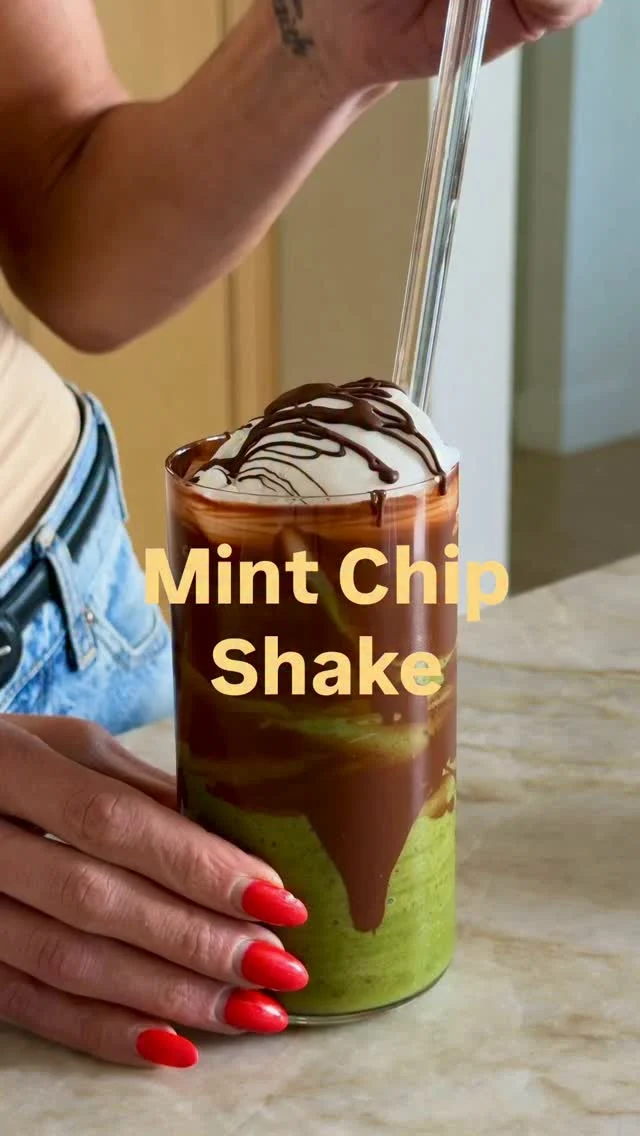 Oh hi there, it’s time to change things up and make this Mint Chip Shake from @springbysabrina new plant-based cookbook Healthy with a Side of Happy! Comment LINK to get your copy now! 😊

Makes 1 smoothie
2 medjool dates, pitted
1 cup baby spinach
1/2 banana, frozen
1/2 avocado
1/4 cup almond milk
1 tb maple syrup
1/4 tsp peppermint extract 
1 tb chocolate chips

Toppings: cocowhip, melted chocolate 

Add all ingredients to a blender and blend until smooth. Add melted chocolate to your glass (optional), then pour in the smoothie. Top with coco whip and enjoy! #smoothies #smoothierecipe