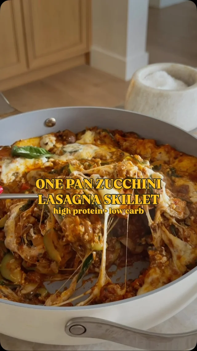 @kalejunkie NEW! ONE PAN ZUCCHINI LASAGNA SKILLET! I cannot begin to tell you how delicious this is!!! Zucchini season is my absolute favorite, and this skillet has all the vibes of traditional lasagna, just without the noodles. It’s packed with protein and veggies, and it’s cheesy enough but not so much that it feels like a brick sitting in your stomach (no thanks!!!). This dish is a family favorite and I can’t wait for you to try it too!⁣
⁣
Macros: ~32g P • ~11g C • ~15g F⁣
⁣
Be sure to FOLLOW me @kalejunkie for more easy, protein-forward recipes!⁣
⁣
Makes 6 servings⁣
⁣
2 teaspoons avocado oil, divided⁣
1 lb lean ground beef (90/10)⁣
2 teaspoons Italian seasoning⁣
1 teaspoon kosher salt⁣
1/2 teaspoon ground black pepper⁣
1/2 teaspoon red pepper flakes⁣
1/2 cup yellow onion, diced⁣
1 1/2 cups cremini mushrooms, sliced⁣
2 cups sliced zucchini (about 2 to 3 zucchini, depending on size)⁣
2 cloves garlic, minced⁣
1/2 cup fresh basil, chopped⁣
1 (24-ounce) jar marinara of choice (choose fat-free to achieve the macros above, if you care about that)⁣
1/2 cup grated Parmesan cheese⁣
1 1/2 cups low-fat cottage cheese⁣
3/4 cup shredded mozzarella cheese⁣
⁣
Add 1 teaspoon of the avocado oil to a large nonstick skillet over medium heat. Once the pan is hot, add the ground beef, Italian seasoning, red pepper flakes, salt, and pepper. Cook, breaking the beef into small pieces, until browned and cooked through. Remove the beef from the pan and set aside. Add the remaining teaspoon of avocado oil to the pan, then add the onion, mushrooms, zucchini, and garlic. Sauté for 5 to 6 minutes, until the onion softens and the mushrooms and zucchini cook down. Add the basil, cooked beef, marinara, and 1/4 cup of the mozzarella. Stir everything together well. Dollop the cottage cheese over the top, then sprinkle with the remaining 1/2 cup mozzarella and the Parmesan. Let everything cook for about 4 minutes, until the sauce is hot and bubbling. Turn the oven broiler to high. Transfer the skillet to the oven and broil for 2 to 3 minutes, until the cheese is melted and beginning to brown. Remove from the oven and enjoy! #lowcarbreci