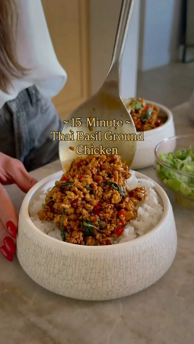 ⁣
@kalejunkie 15-MINUTE THAI BASIL GROUND CHICKEN BOWLS ☺️ This is the kind of dinner I make when I want something FAST but still packed with flavor and protein. It’s savory, a little sweet, a little spicy, and the Thai basil at the end makes the whole thing POP OFF!!! This is definitely my Thai-inspired take, using ingredients that are easy to find at the grocery store so you can actually make it on a random weeknight. Serve it over hot rice and dinner is DONE. Macros: 30 g protein • 25 g carbs • 7 g fat⁣
⁣
Follow @kalejunkie for more easy, protein-forward dinners that don’t taste like “healthy food.”⁣
⁣
Makes 4 servings⁣
1 tablespoon avocado oil⁣
1 lb ground chicken (93/7 or 98/2 for leaner)⁣
2 large shallots, finely diced, or 1 small white onion⁣
1 red bell pepper, finely diced⁣
3 cloves garlic, minced⁣
1/2 cup low-sodium soy sauce⁣
1/4 cup oyster sauce⁣
2 tablespoons fish sauce⁣
2 tablespoons maple syrup⁣
1/4 cup chili garlic paste⁣
1/3 cup chicken broth⁣
1 lime, juiced⁣
1 tablespoon cornstarch + 1 tablespoon cold water, or sub arrowroot or tapioca flour⁣
1 1/2 cups Thai basil⁣
⁣
First, make the sauce. In a small bowl, whisk together the soy sauce, oyster sauce, fish sauce, maple syrup, chili garlic paste, chicken broth, and lime juice. Set aside. Heat the oil in a large skillet over medium-high heat. Add the bell pepper, shallots, and garlic and cook for about 3 minutes, until softened and fragrant. Add the ground chicken, breaking it apart into small pieces. Cook for 5 to 7 minutes, until cooked through. Pour in the sauce and stir to coat the chicken. Stir in the cornstarch slurry and cook for 1 to 2 minutes, until the sauce thickens slightly. Remove the pan from the heat. Add the Thai basil and toss until wilted. Serve over rice, garnish with green onions and sesame seeds, and enjoy! #easydinner #dinnerrecipe #highproteinrecipes #macrofriendly